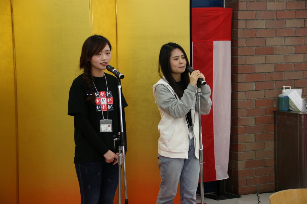 留学生によるパフォーマンスでは、歌、演奏、ダンスなどを通して、母国の紹介が行われた