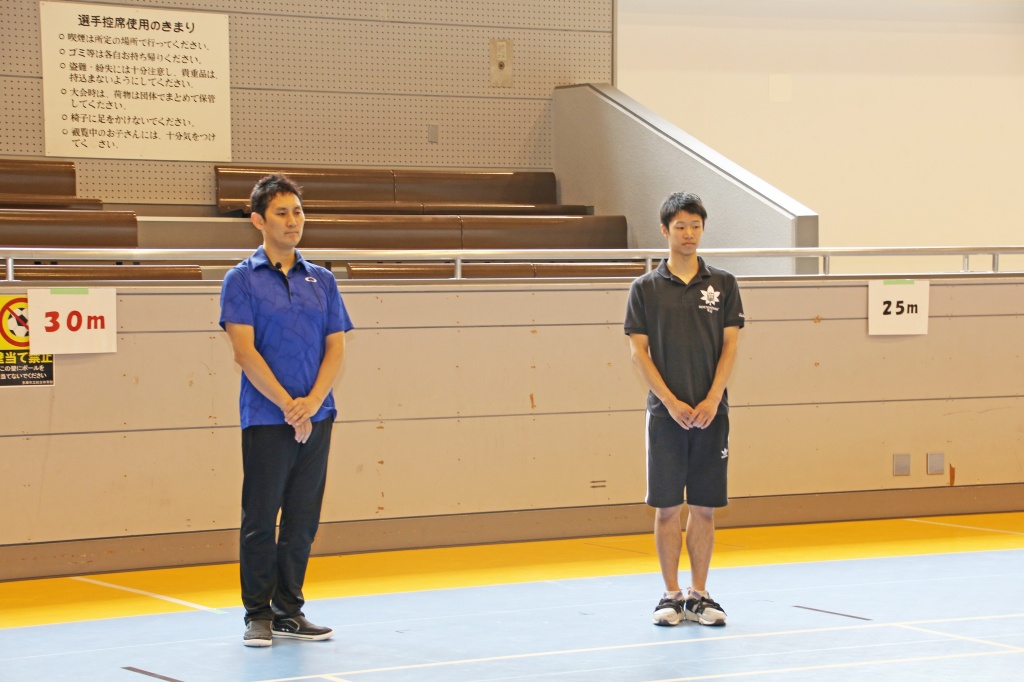 指導した山田監督（左）と斉藤コーチ