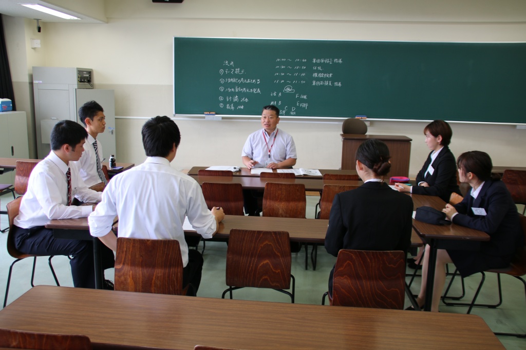 集団面接練習の様子