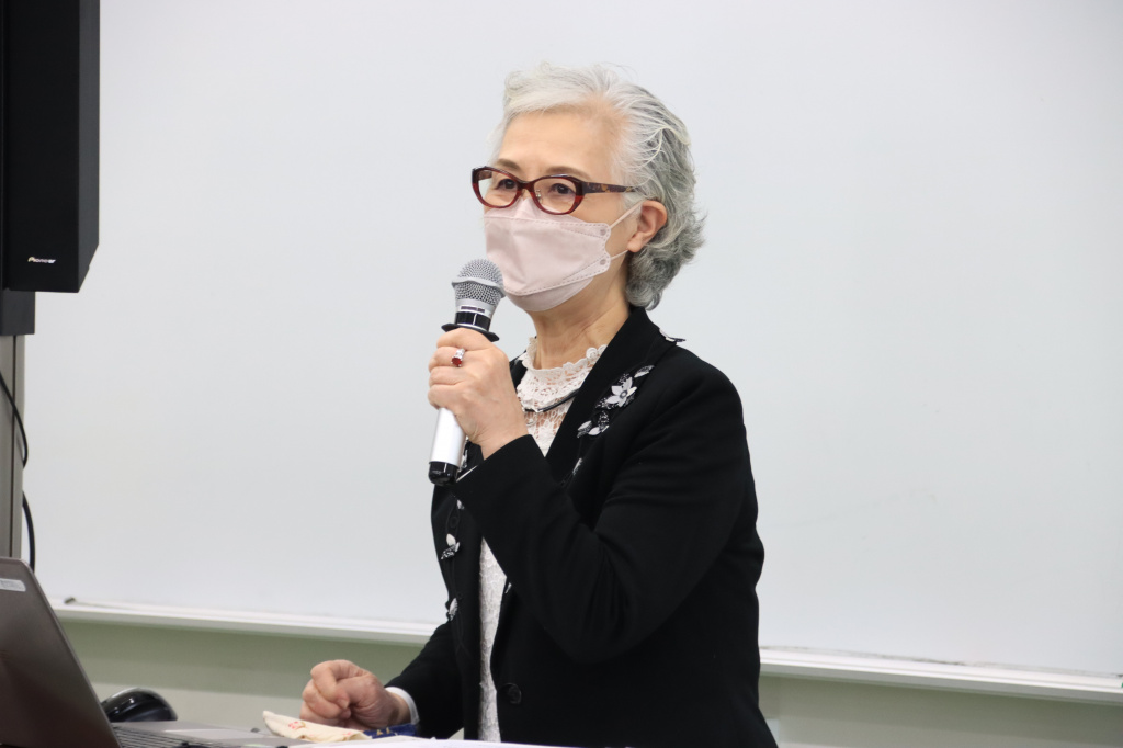 藤井千恵子教授
