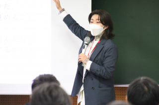 経営学部の講義の様子