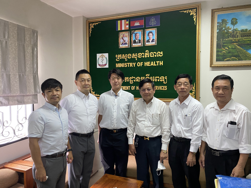 カンボジア保健省とのミーティング