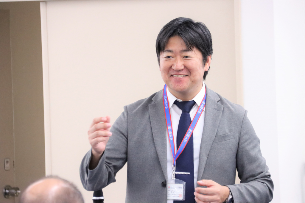 講義する体育学部スポーツ医科学科・髙橋宏幸教授