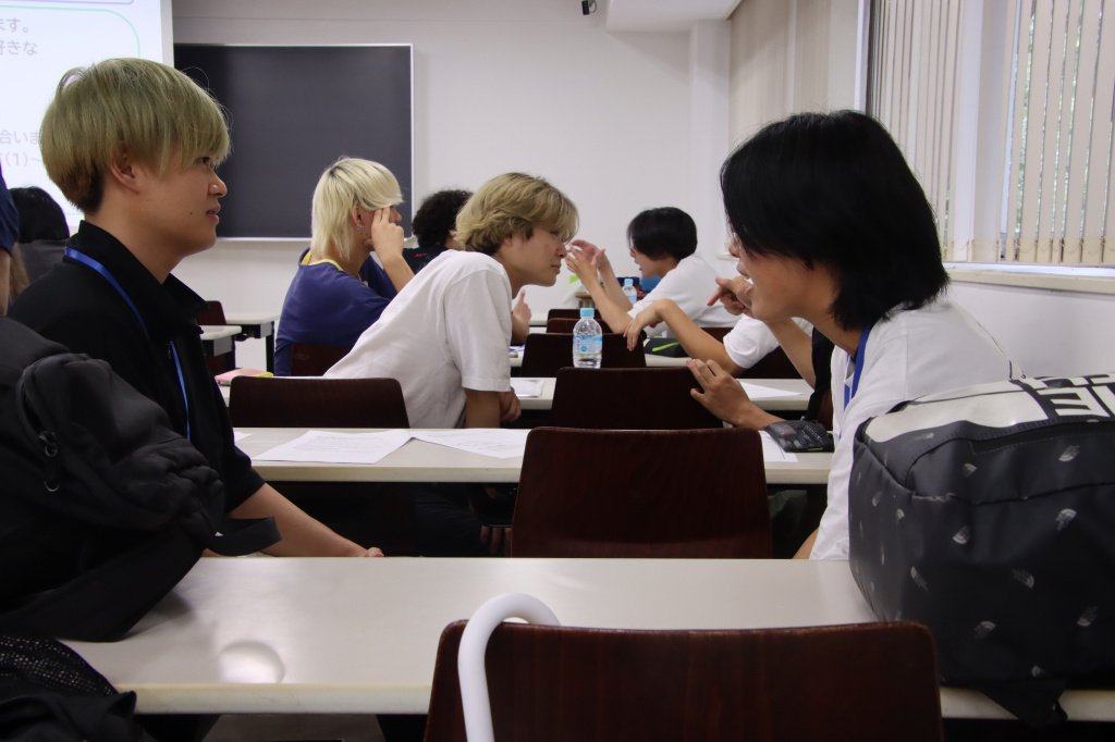 被災者ストレスケアでは積極的に意見交換