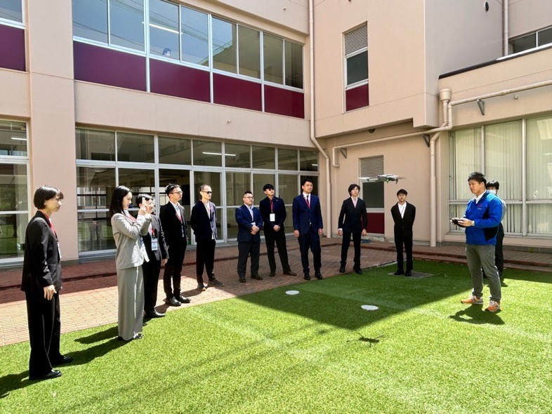 ドローンに関するレクチャーの様子