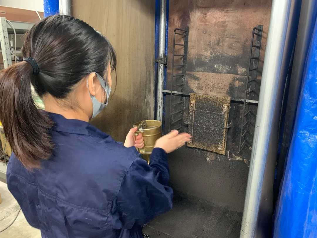 火山砕屑物の吹付け建材