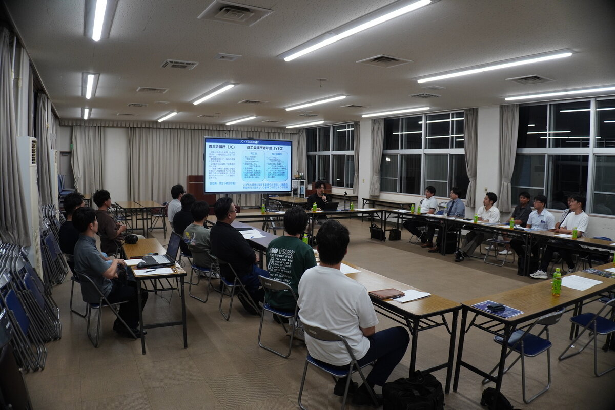 菊池部長による(八潮市商工会)青年部の説明