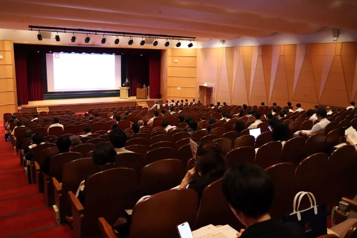 説明会の会場の様子