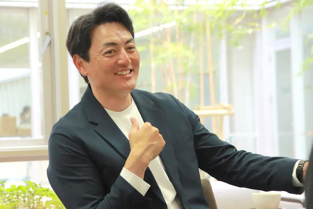 佐々木洋氏