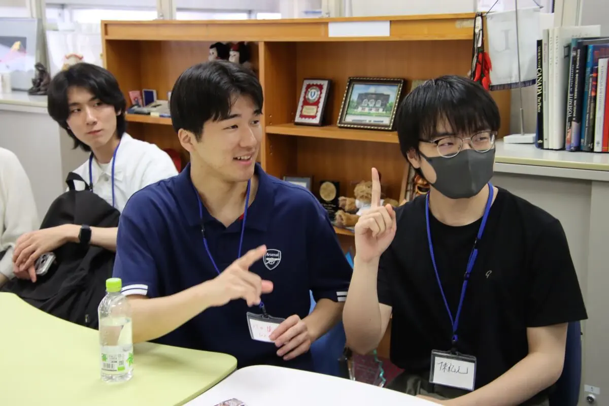 ジェスチャーを使って答え合わせ