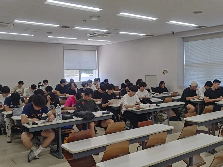 採用試験対策講座の様子(多摩キャンパス)