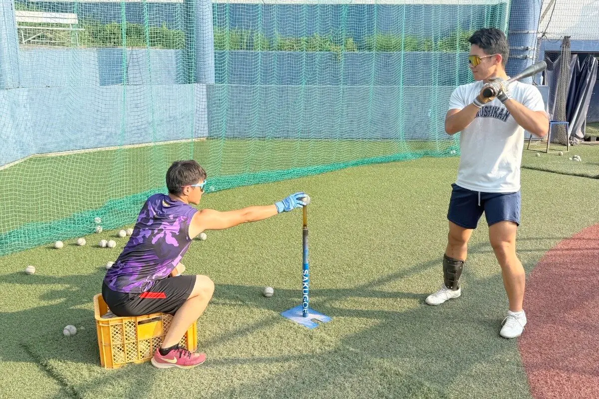 自主練習する横山選手