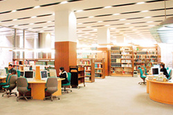 中央図書館・情報メディアセンター