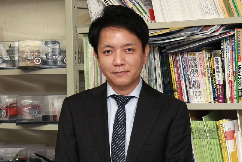 経済学研究科 経済学専攻 准教授 加藤 将貴