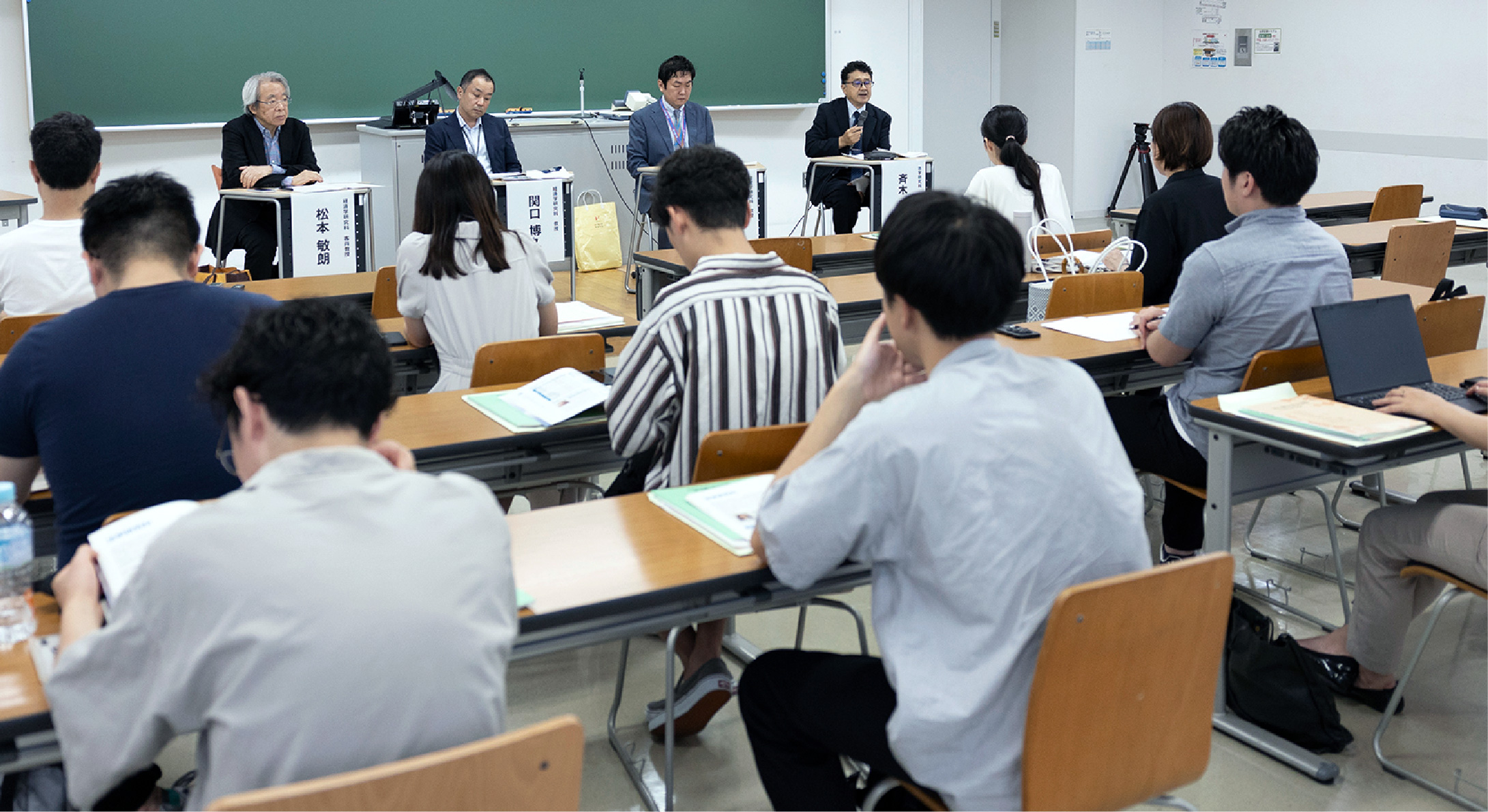 インタビューの様子