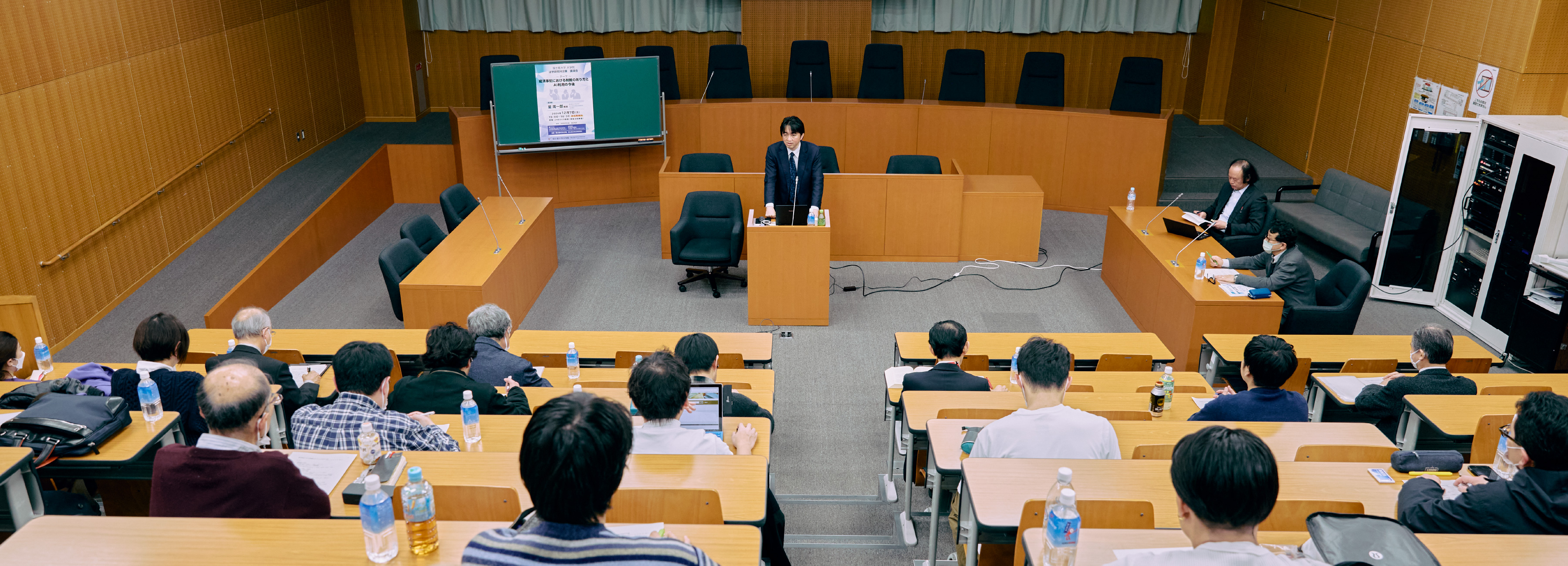 インタビューの様子
