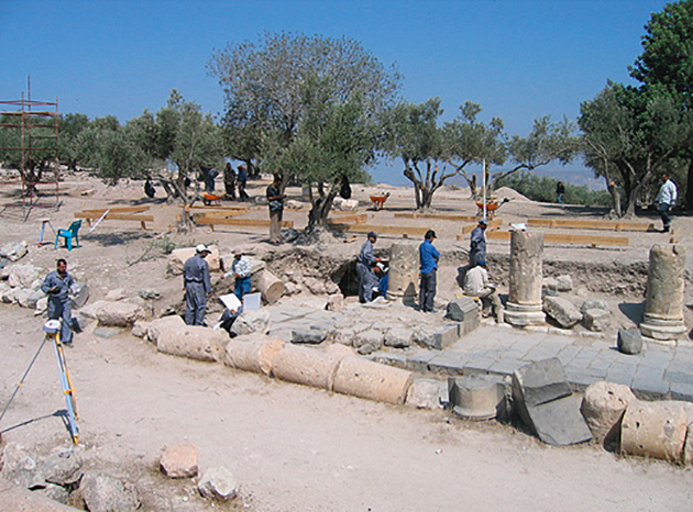 ヨルダン、ウム・カイス遺跡の調査風景