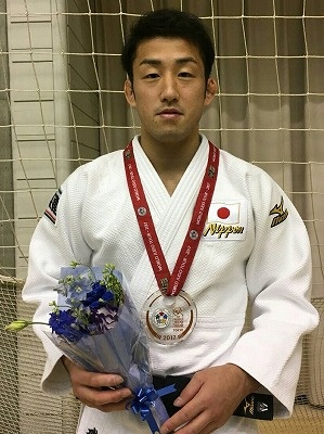 表彰後の磯田選手