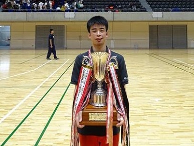 個人総合で優勝した福永将司選手