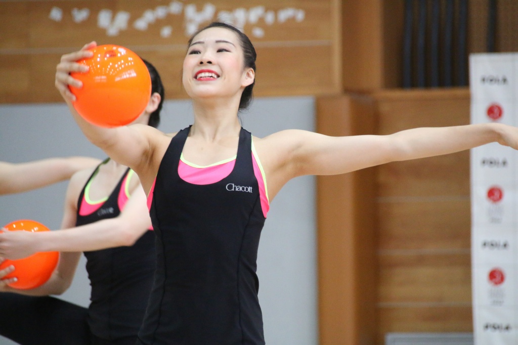 団体の横田葵子選手