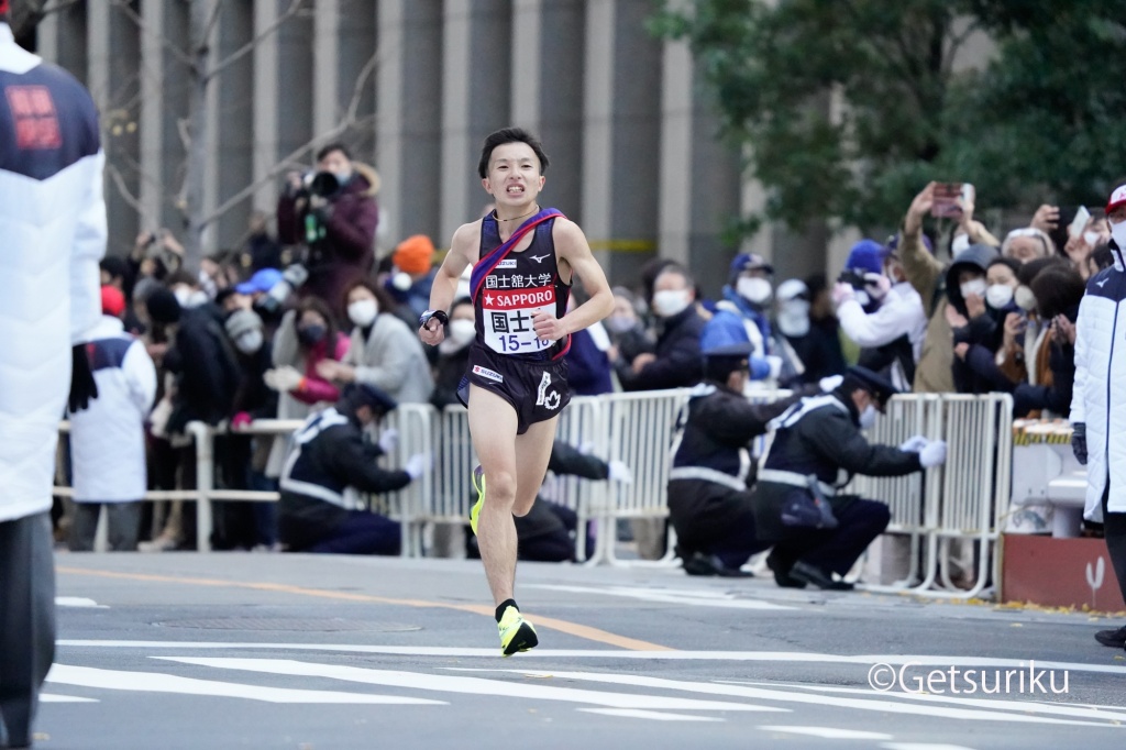 綱島辰弥選手（10区）