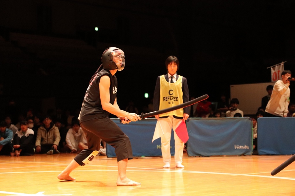 長剣両手（有級）で優勝した桶川捷樹選手