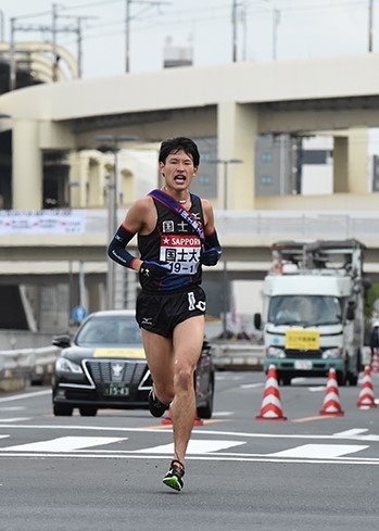 石井選手（1区）