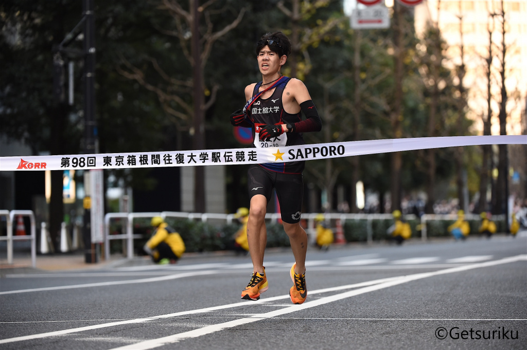 望月武選手（10区）