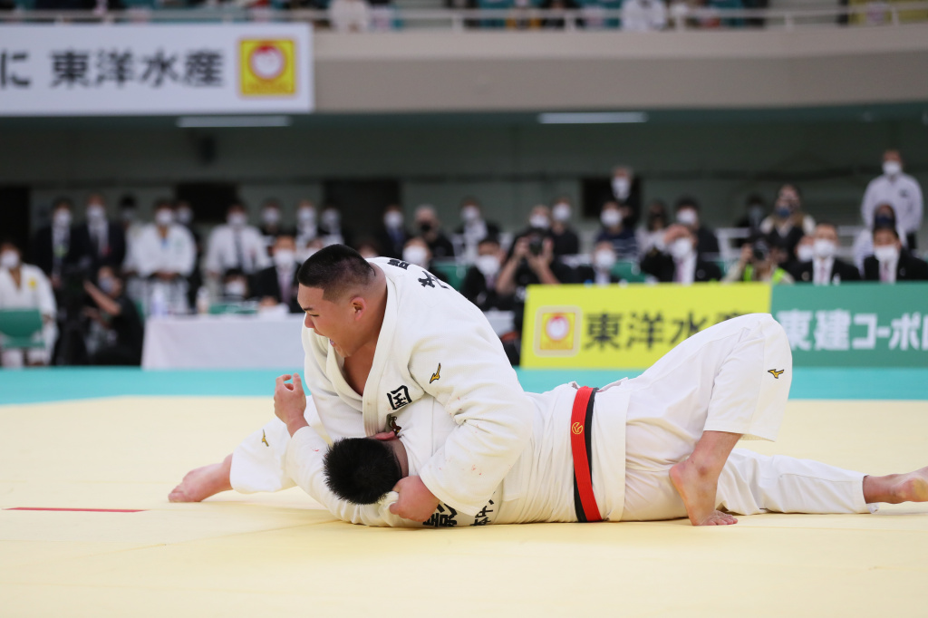 技ありを奪いほえる斉藤選手