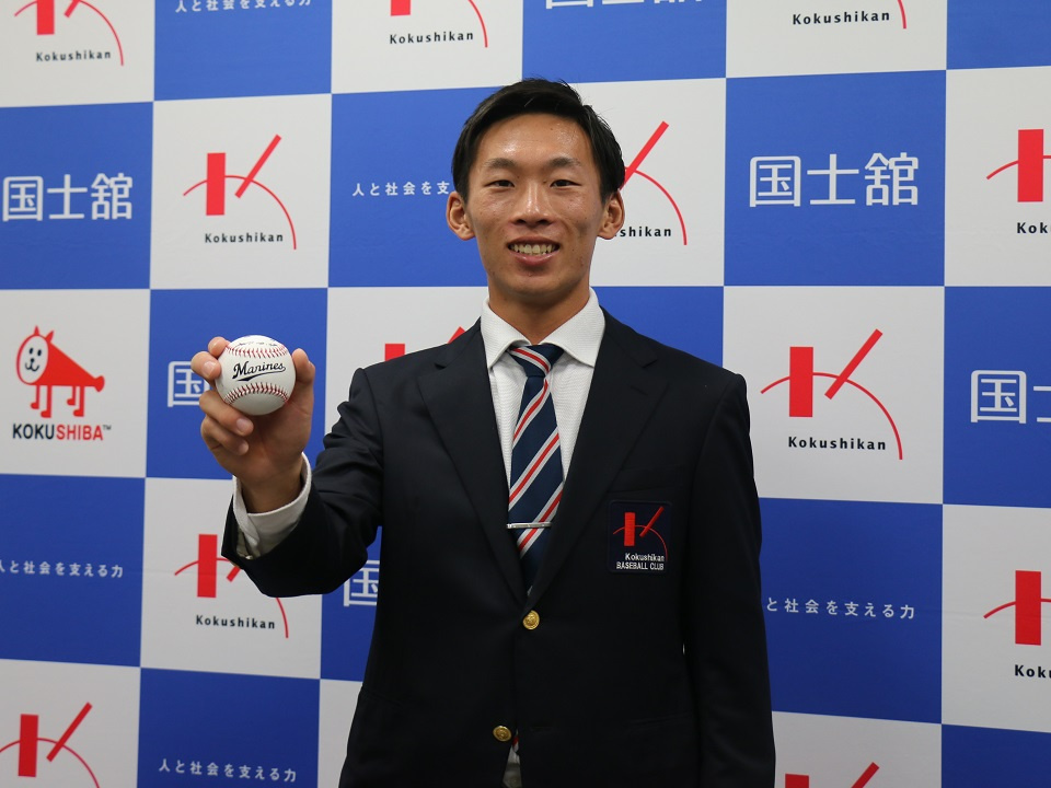ドラフト指名後の髙部選手(2019年10月世田谷キャンパス)