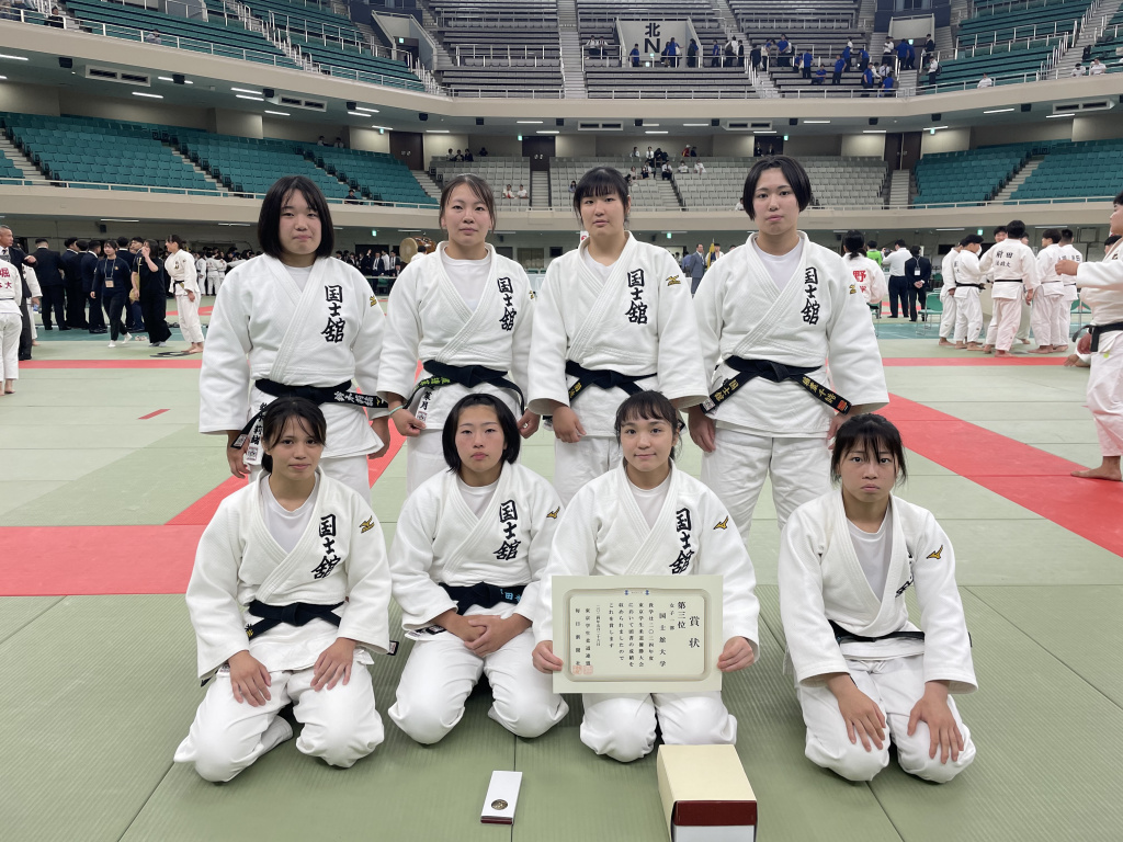 出場選手の集合写真