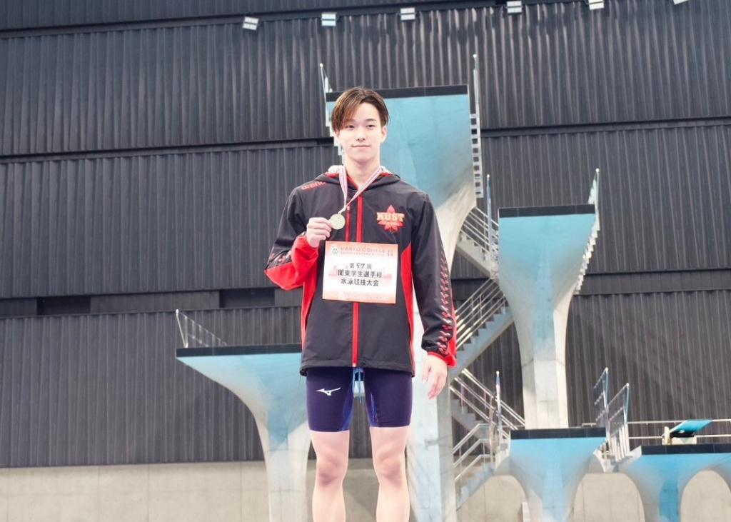 200m自由形で優勝した森選手