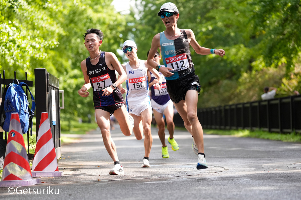 予選会での横田選手（左）