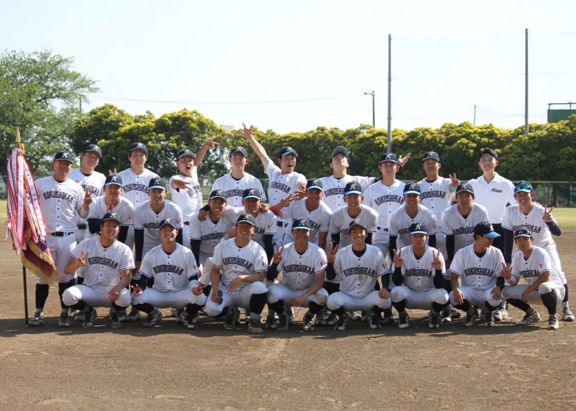 優勝し、入替戦に臨む国士舘ナイン