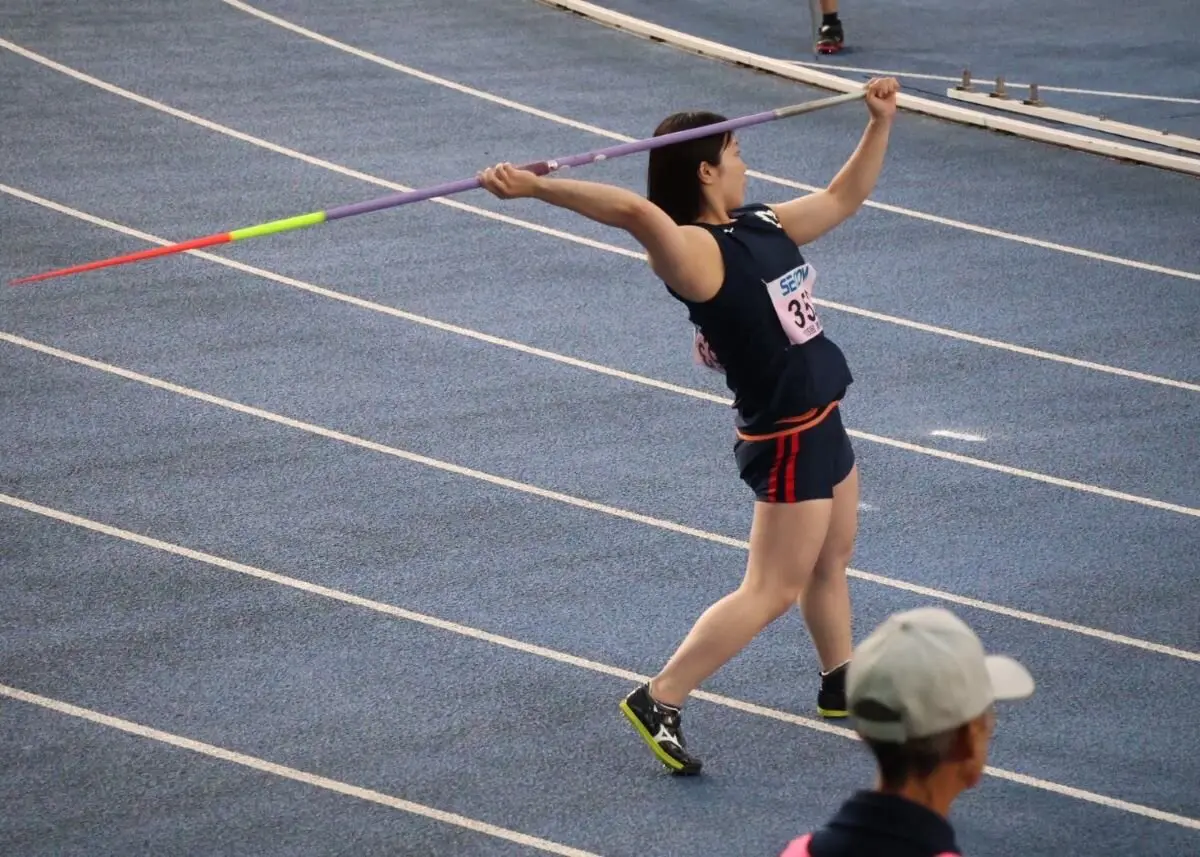 女子やり投げ・曽野選手