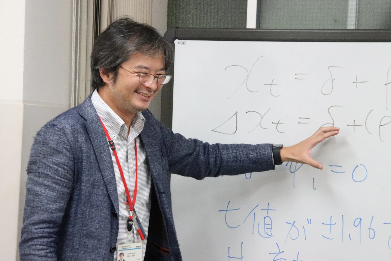 計量経済学研究、統計学研究